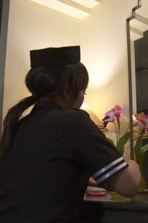 Minami Asano JUX-169: Khát khao ẩn giấu của nữ tiếp viên hàng không sang chảnh