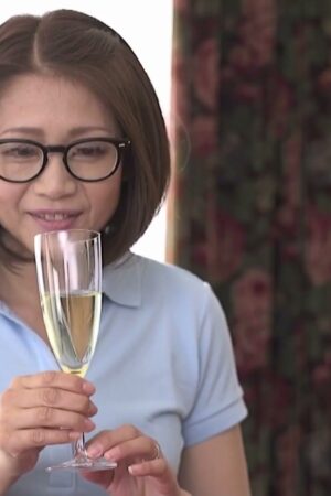 Maki Tomoda trong JUX-969: Nhan sắc bùng nổ, đẳng cấp đê mê tột đỉnh