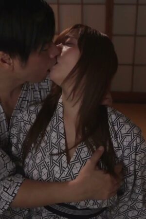 Marina Shiraishi URE-062: Sự quyến rũ vượt thời gian và đêm ân ái thượng lưu