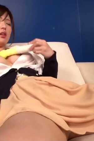 Yui Kuramochi SOE-981: Nữ hoàng khoái lạc, đẳng cấp mê hoặc
