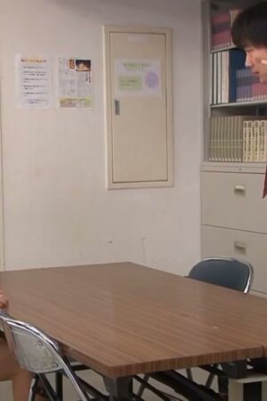 Anri Okita và MIDE-095: Đỉnh cao mê hoặc của nữ giáo viên sang trọng