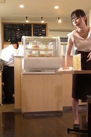 Mia-chan và MIDE-983: Đỉnh cao ái ân mê hoặc không lối thoát