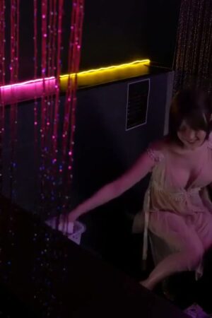 Tsukasa Aoi: Thiên đường ái ân đẳng cấp VIP trong SSIS-434