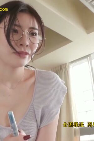 Rei kamiki: Nữ thần quyến rũ trong siêu phẩm STARS-818