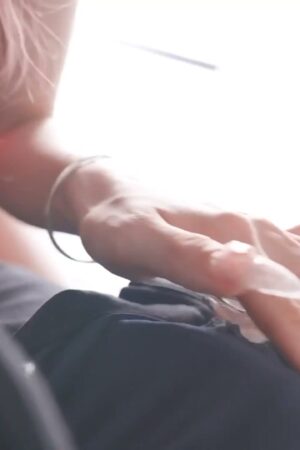 Nữ thần Không và mã phim Không: Đẳng cấp quyến rũ vượt mọi giới hạn.